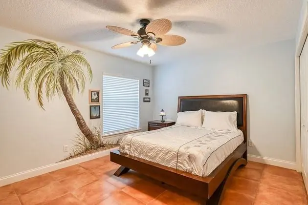 Ev (Atlantic Oaks Beach House)