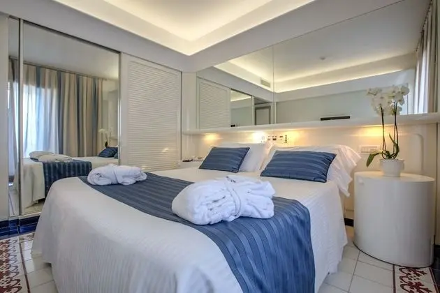 Deluxe Tek Büyük veya İki Ayrı Yataklı Oda, 1 Yatak Odası, Deniz Manzaralı