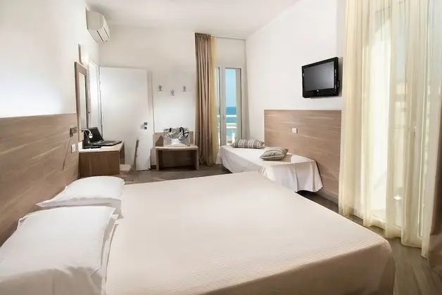 Standard Dört Kişilik Oda, Balkon, Deniz Manzaralı