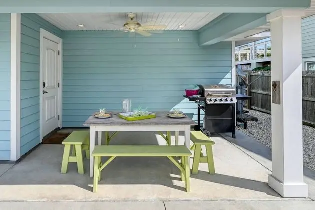 Ev (Atlantic Vista Beach House)