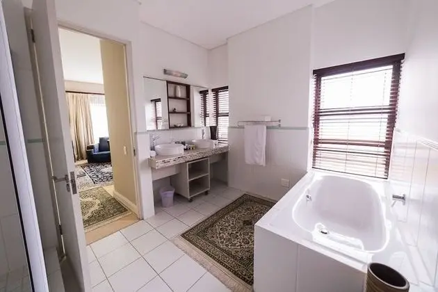 Luxury Oda, 1 En Büyük (King) Boy Yatak, Banyolu/Duşlu, Plaj Kenarı