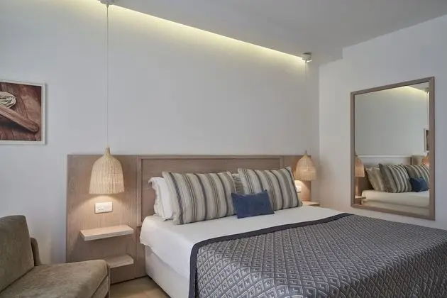 Twin/Double Room Inland View