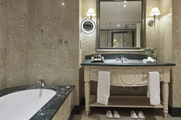 Deluxe Tek Büyük veya İki Ayrı Yataklı Oda, Bahçe Manzaralı