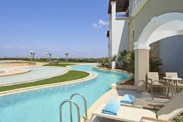 Tek Büyük Yataklı Oda (Swim Up)