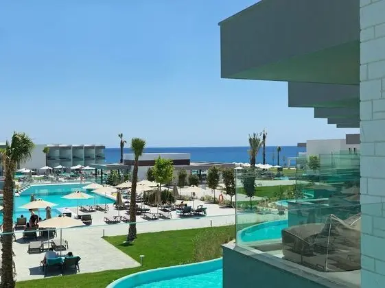 Tek Büyük Yataklı Oda, Kısmi Deniz Manzaralı