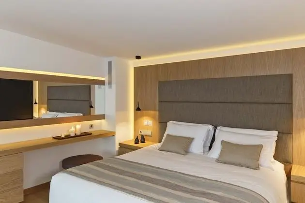 Deluxe Duplex Suite Swim Up Sea View