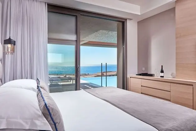 One Bedroom Suite Private Pool Sea View