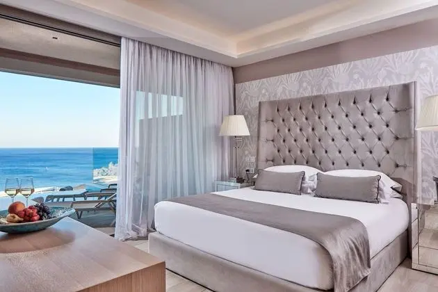 One Bedroom Suite Private Pool Sea View