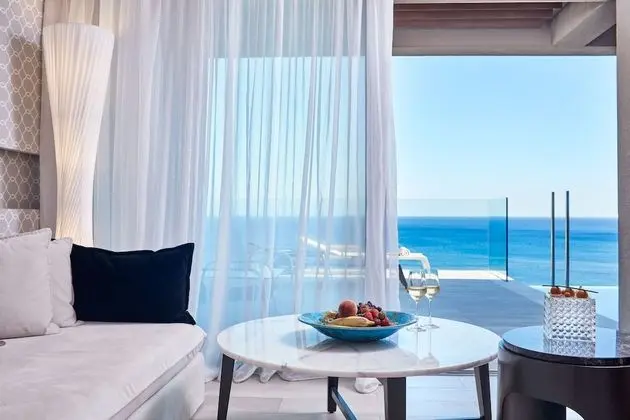 One Bedroom Suite Private Pool Sea View