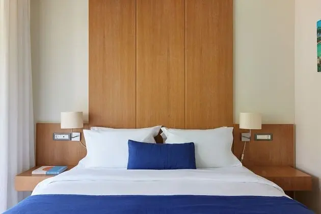 Deluxe Room Inland View