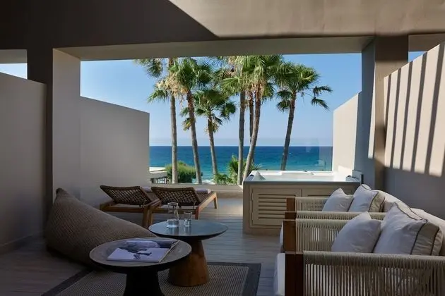 Superior Room Lagoon Sea View Outdoor Whirlpool
