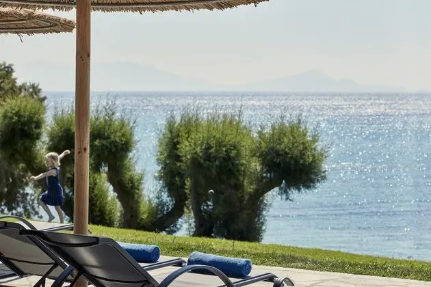 Family Oda, Kısmi Deniz Manzaralı