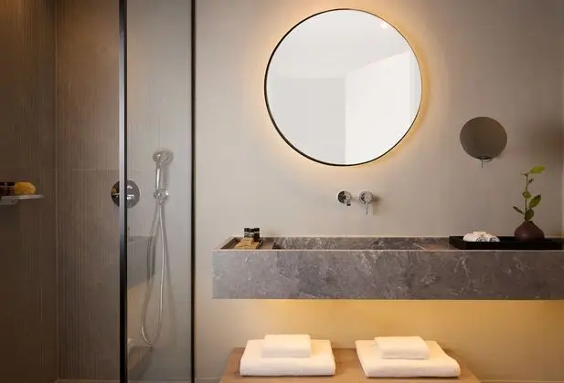 Open Plan Suite with Sharing Pool & Private Sauna