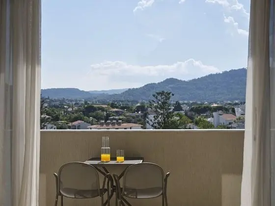 Double / Twin Room Inland View