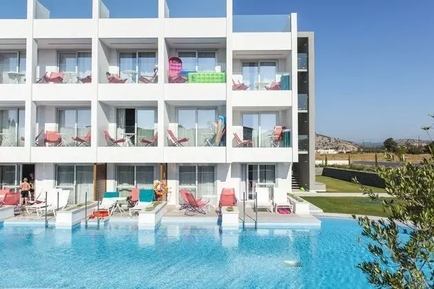 Family Oda, Havuz Kullanımı, Bahçe Manzaralı