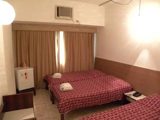 Üç Kişilik Oda