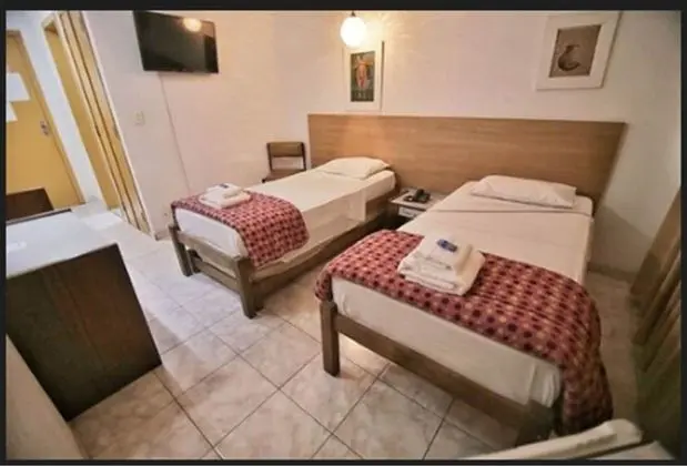 Üç Kişilik Oda