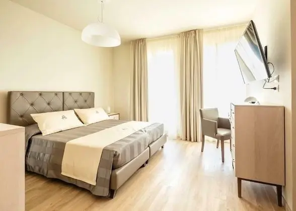 Economy Tek Büyük Yataklı Oda