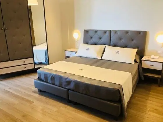 Economy Tek Büyük Yataklı Oda