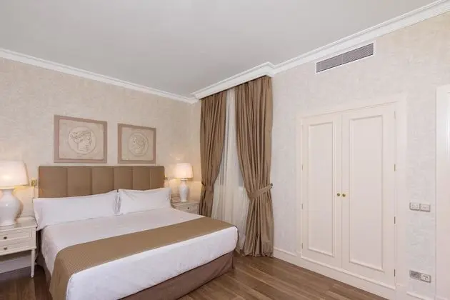 Deluxe Tek Büyük veya İki Ayrı Yataklı Oda