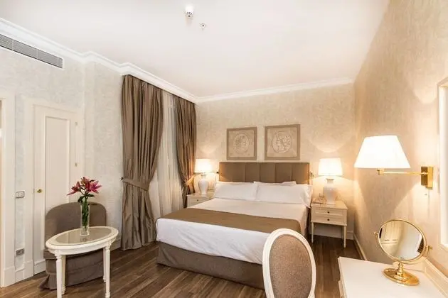 Deluxe Tek Büyük veya İki Ayrı Yataklı Oda