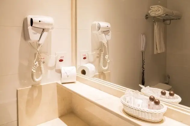 Deluxe Üç Kişilik Oda