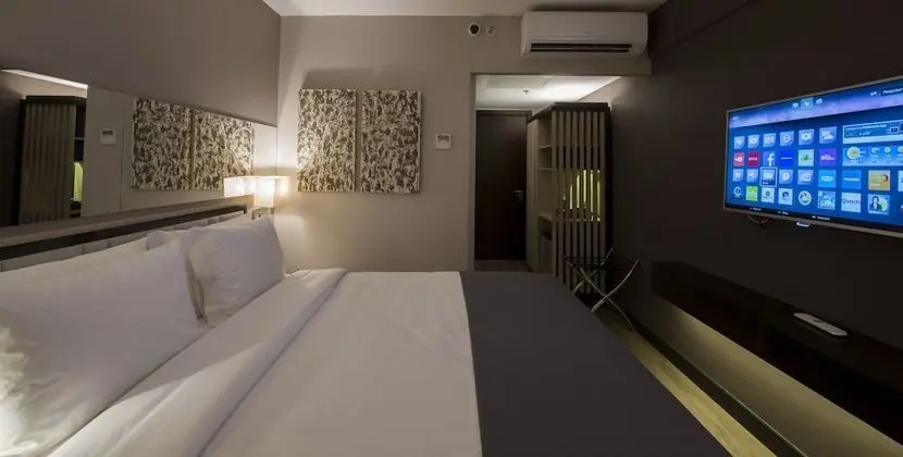 Luxury Oda
