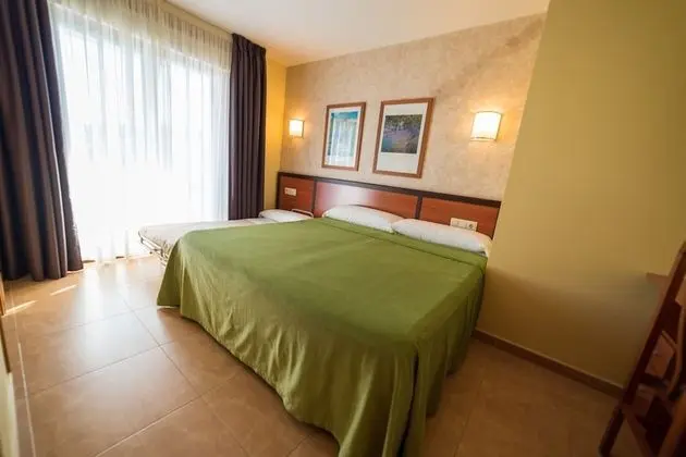 Double Room, Extra Bed (Garden View)