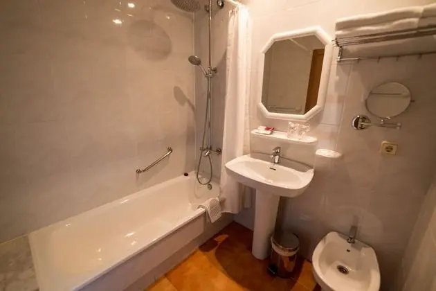 Double Room, Extra Bed (Garden View)