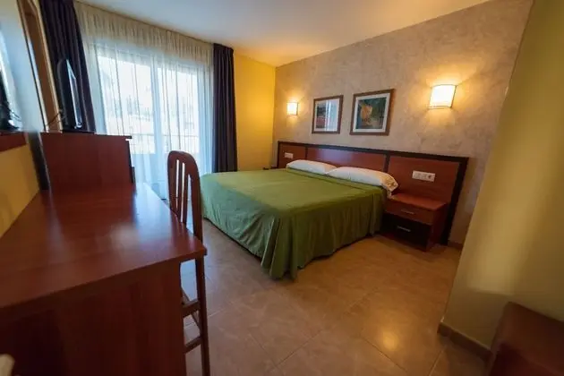 Tek Büyük Yataklı Oda, Bahçe Manzaralı