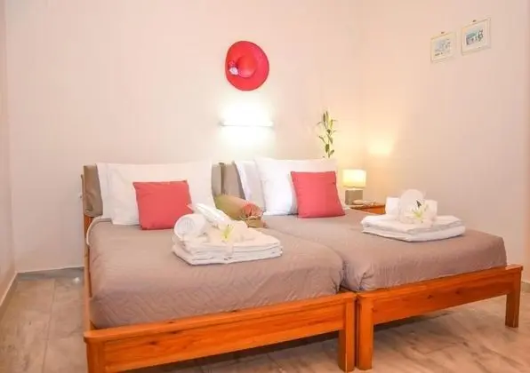 Standard Dört Kişilik Oda, Bahçe Manzaralı