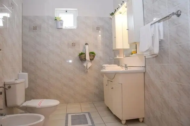 Standard Tek Büyük Yataklı Oda, Bahçe Manzaralı