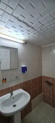 Havuz ve Bahçe Manzaralı 4 Kişilik Oda (İki Bölümlü)