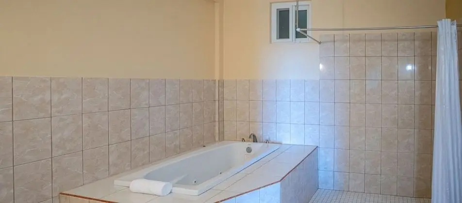 Standard Oda, 1 Büyük (Queen) Boy Yatak, Sigara İçilmez