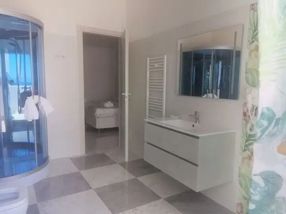 Deluxe Tek Büyük veya İki Ayrı Yataklı Oda