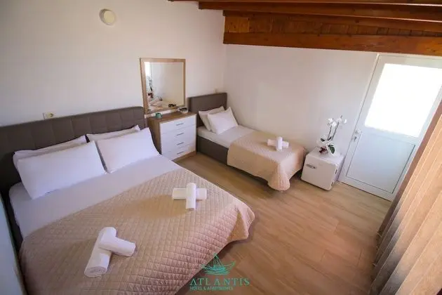 Üç Kişilik Oda, Balkon (without kitchen)