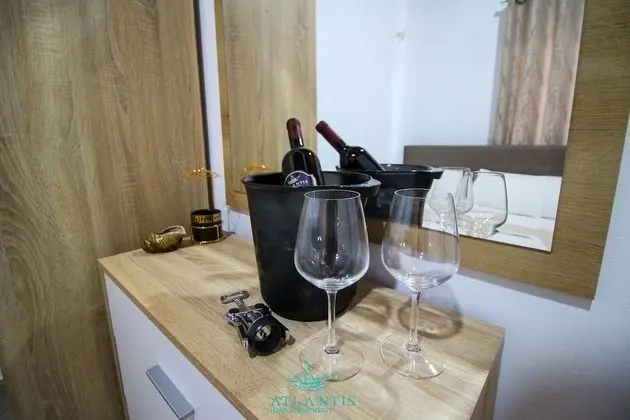 Üç Kişilik Oda, Balkon (without kitchen)