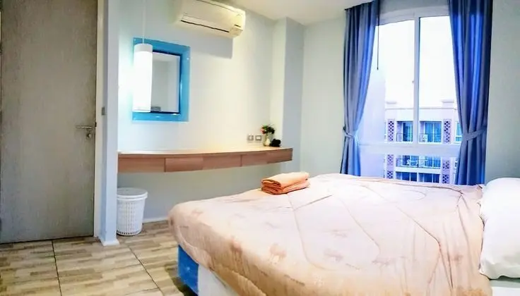 One Bedroom Apartment with Garden View