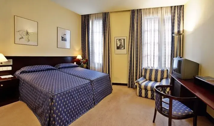 Classic İki Ayrı Yataklı Oda