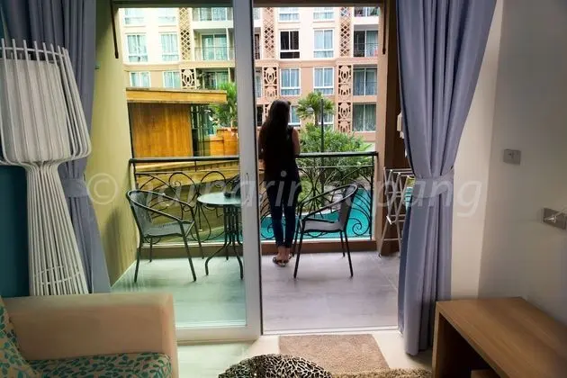 Suite with submarine view