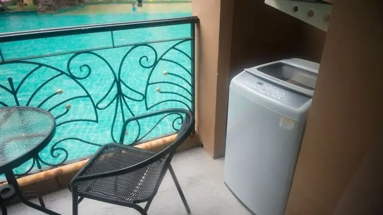 1-Bedroom Apartment with Pool Access