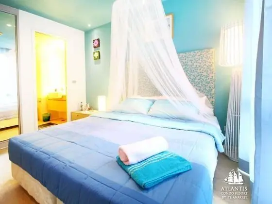 Family Suite with Sofa Bed, Pool View