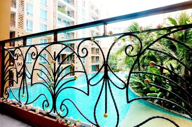 Family Suite with Sofa Bed, Pool View