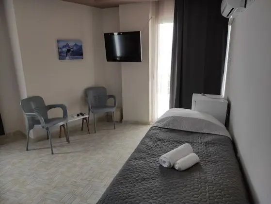 Manzaralı Balkonlu Standart çift kişilik oda