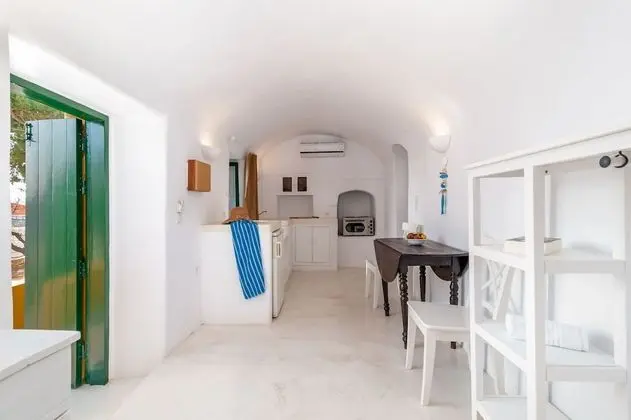 Apart Daire (THOLOS)