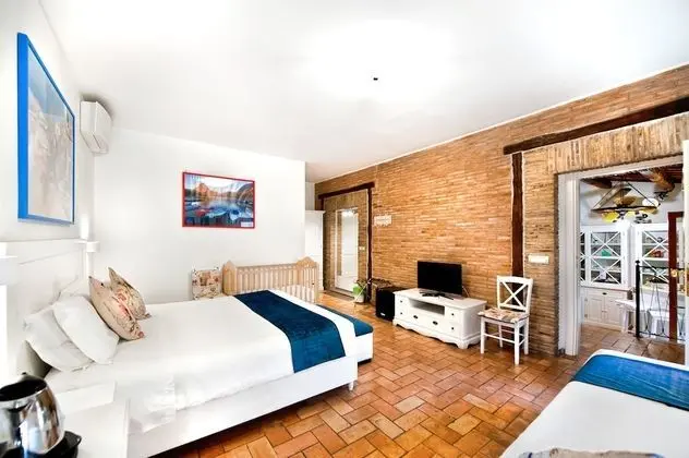 Standard Dört Kişilik Oda