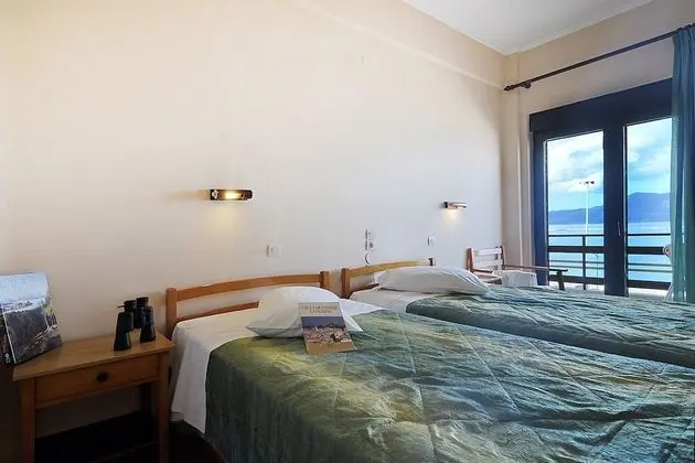 Tek Büyük veya İki Ayrı Yataklı Oda, Deniz Manzaralı