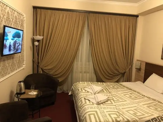 Standard Tek Büyük Yataklı Oda