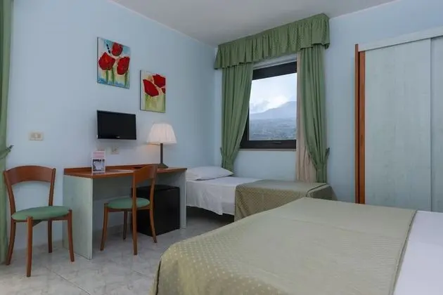 Classic Dört Kişilik Oda