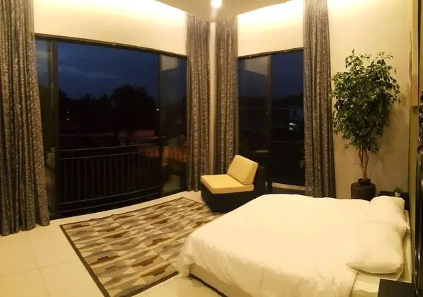 Bungalov, 6 Yatak Odası
